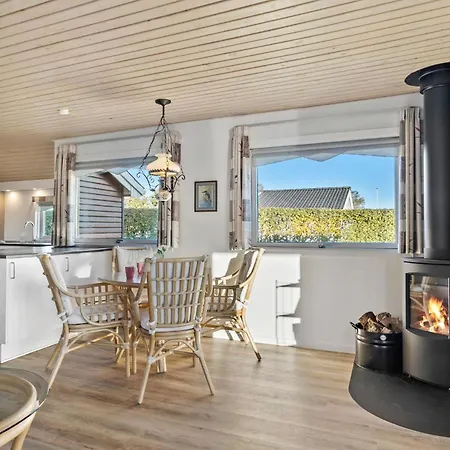 2 Bedroom In * 하데르슬레우